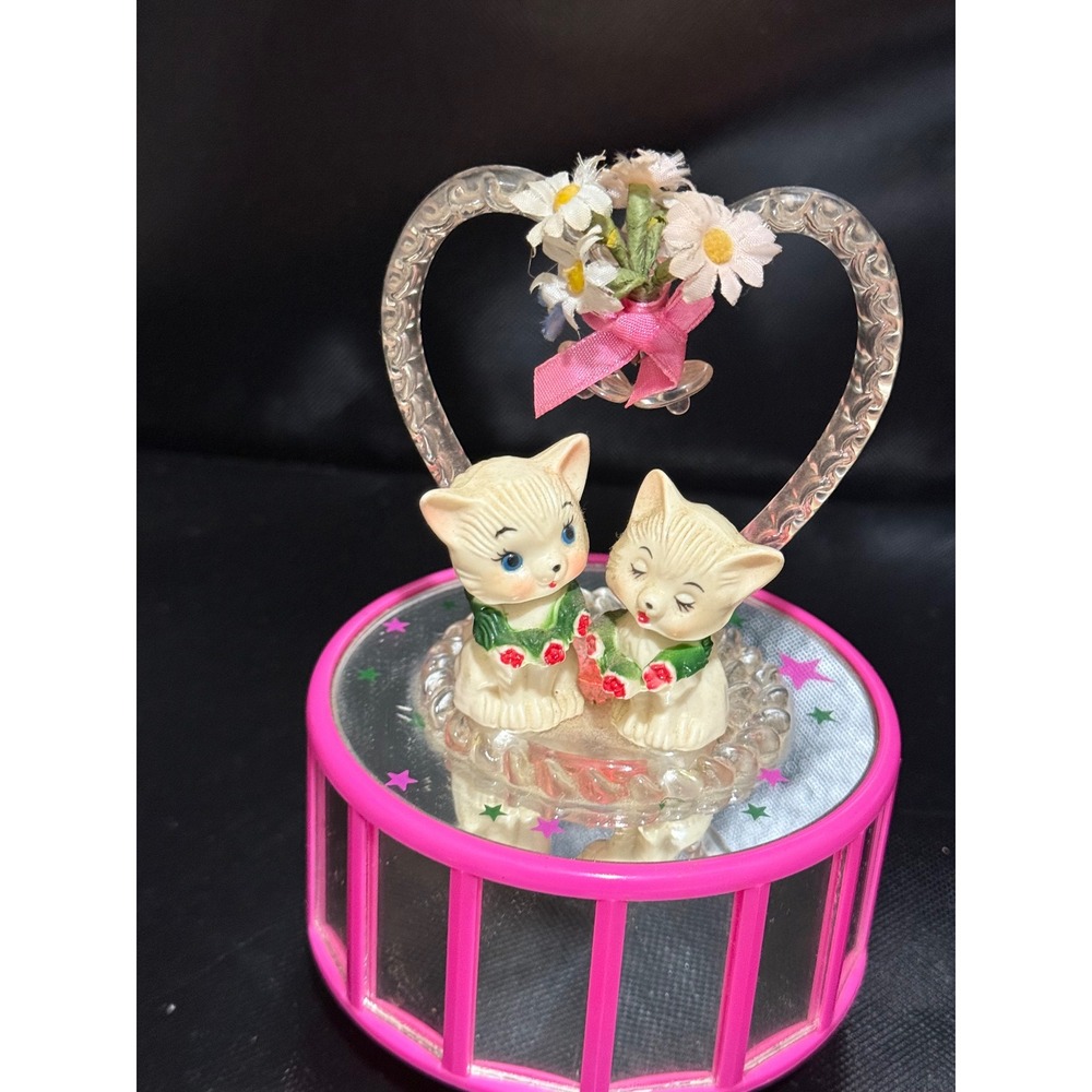 Vintage Heart Romance Musical Kitsch Kittens Kitsch Musical Box NOT TURNING